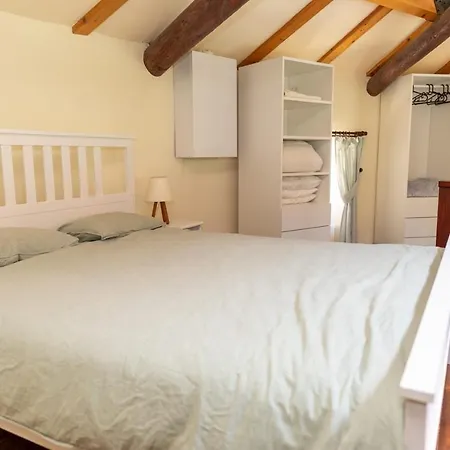 Βίλα Captivating House Surrounded By Olive Grove In Seferihisar Σμύρνη