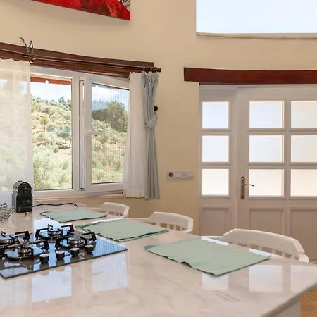 Captivating House Surrounded By Olive Grove In Seferihisar * Σμύρνη
